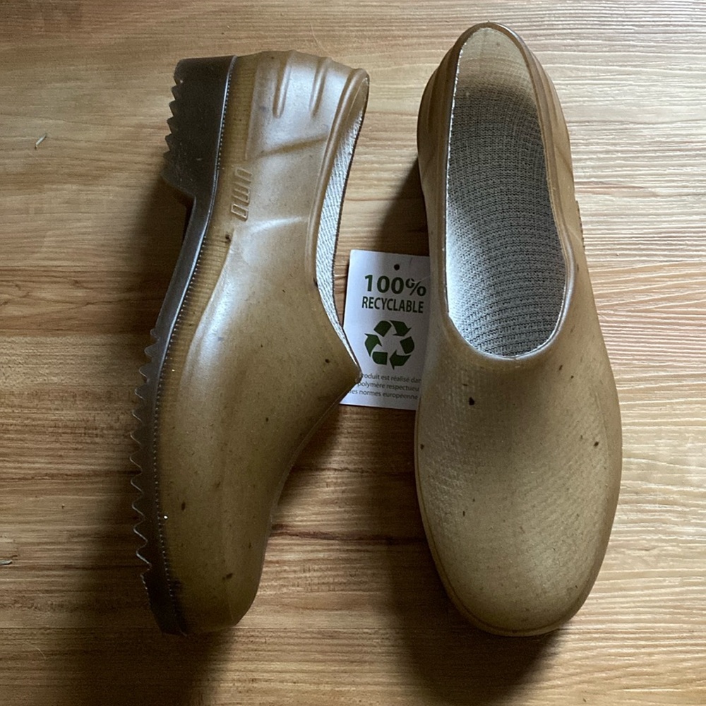 plasticana garden mules (100% recycled)
